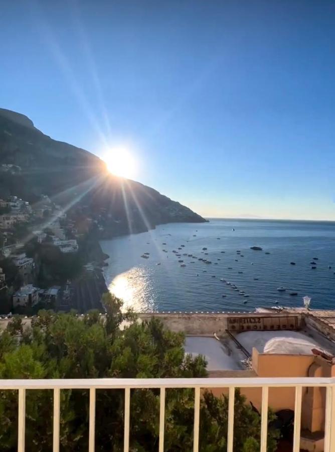 Queen View Apartment - No Kitchen Positano Kültér fotó