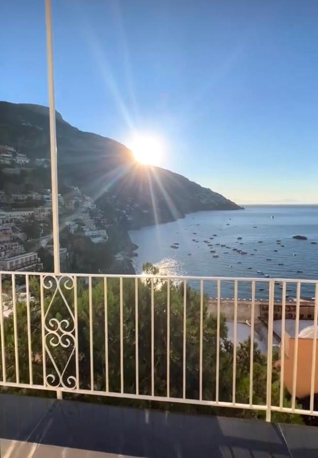 Queen View Apartment - No Kitchen Positano Kültér fotó