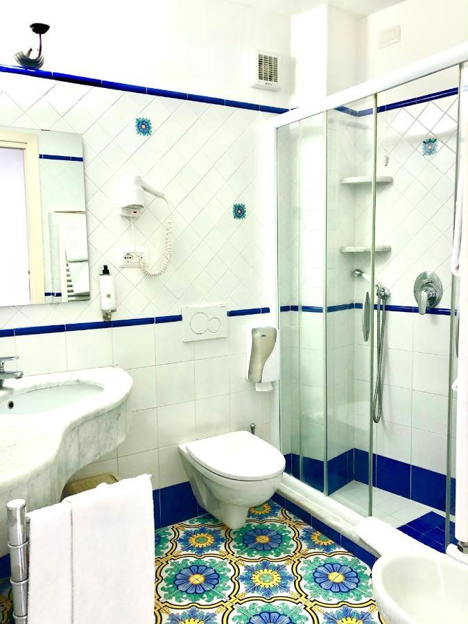 Queen View Apartment - No Kitchen Positano Kültér fotó